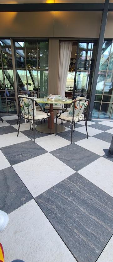 Rosewood Vienna
